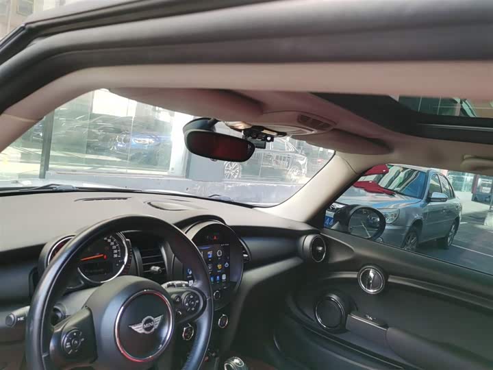 MINI Hatch — фото 18