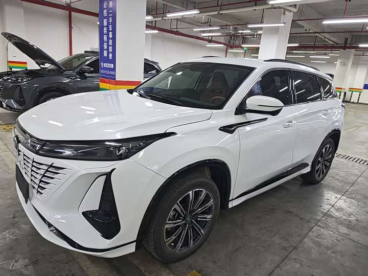 Changan CS75 PLUS 2023 2.0 T ATPremium — фото 7