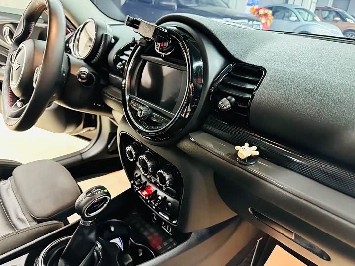 MINI Clubman — фото 25