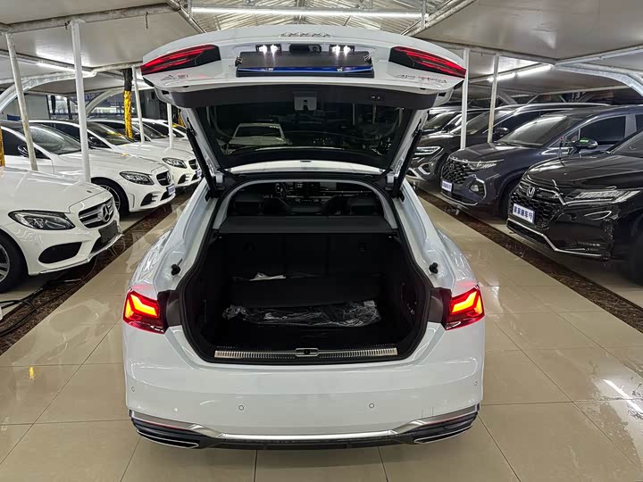 Audi A5 2024 Sportback 40 TFSI — фото 12