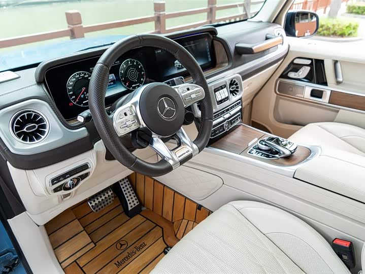 Mercedes-Benz G-Class 2023 AMG G 63 — фото 14