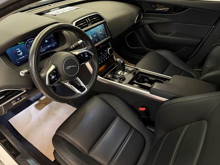 Jaguar XEL 2020 2.0 T 200 PS R-DYNAMIC — фото 5