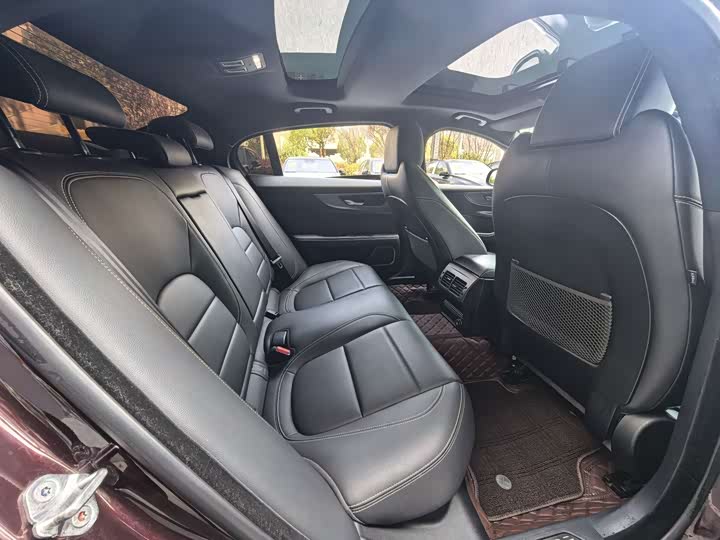 Jaguar XEL 2020 2.0 T 200 PS R-DYNAMIC S — фото 6