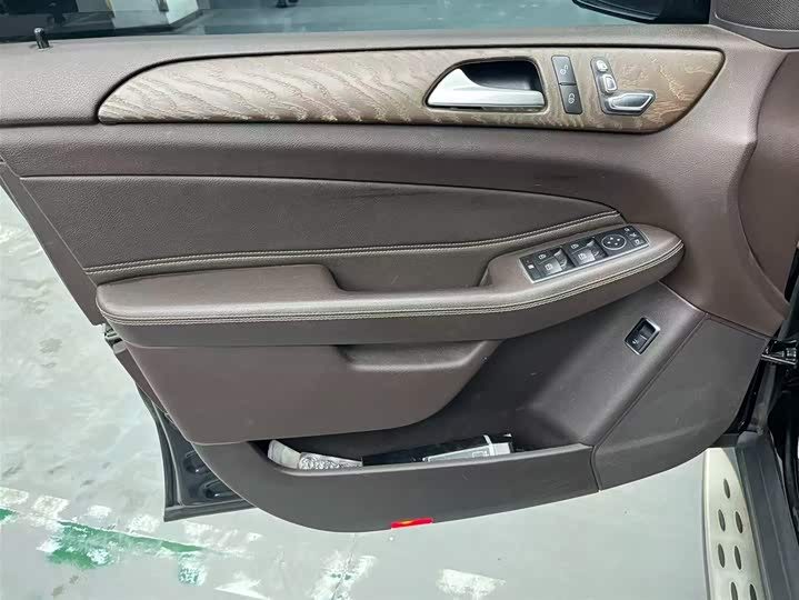 Mercedes-Benz GLE 2017 GLE 400 4 MATIC — фото 5