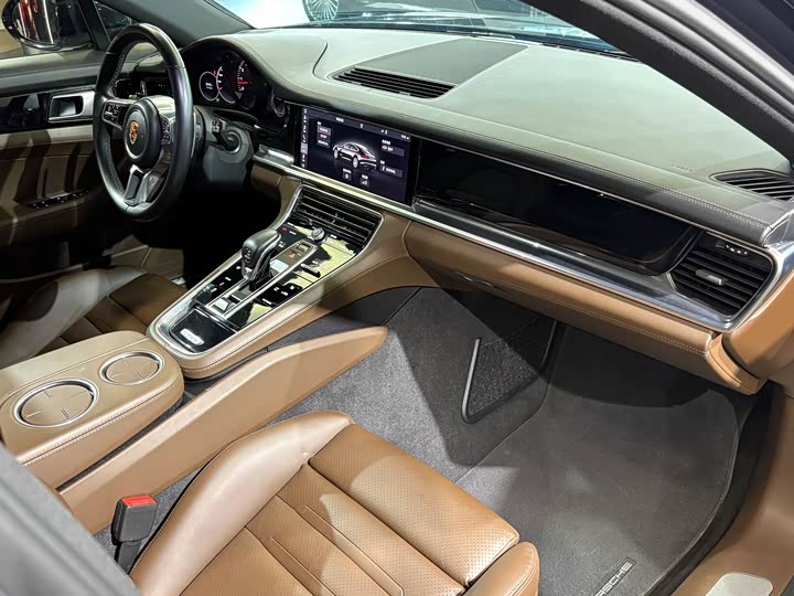 Porsche Panamera 2017 Panamera 4 Sport Turismo 3.0 T — фото 18