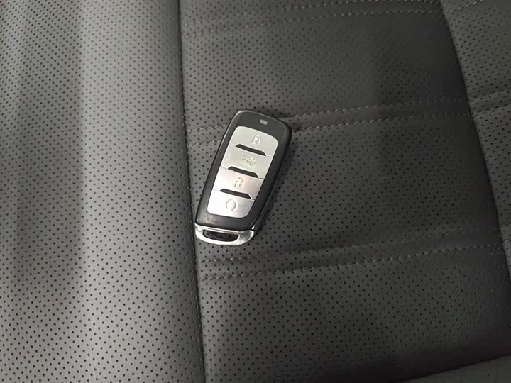Changan CS95 2019 2.0 T 2 WDLuxury — фото 9