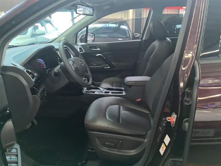 Trumpchi GS4 2017 235 T AT 2 WD — фото 15