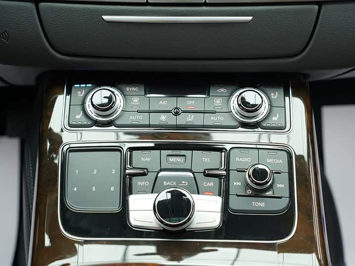 Audi A8 2017 A 8 L 50 TFSI quattro Premium — фото 24