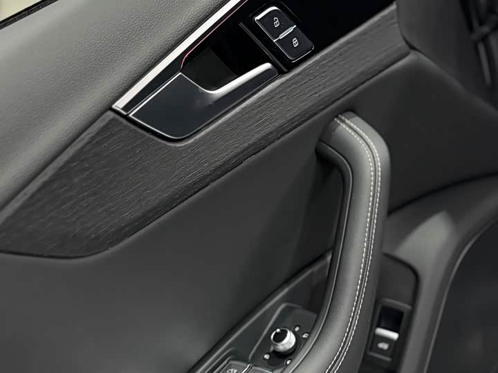 Audi A4L 2024 40 TFSI — фото 9