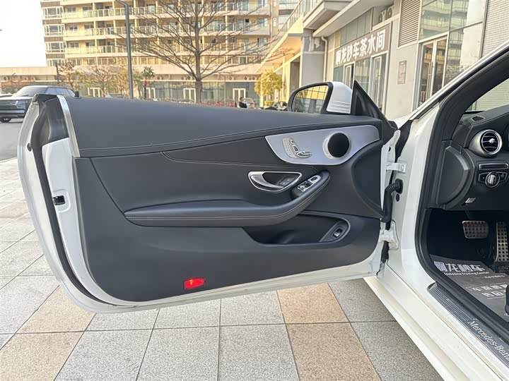 Mercedes-Benz C-Class 2019 C 260 — фото 23