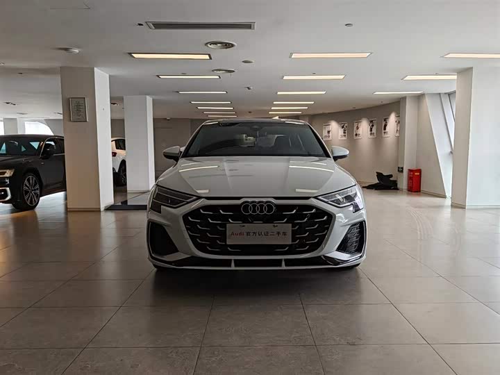 Audi A3 2026 A 3 L Limousine 35 TFSI — фото 2
