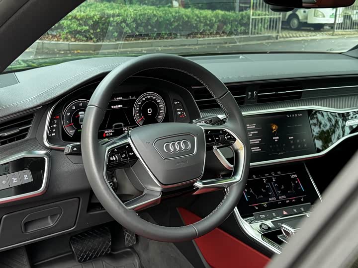 Audi A7L 2023 55 TFSI quattro S-line — фото 13