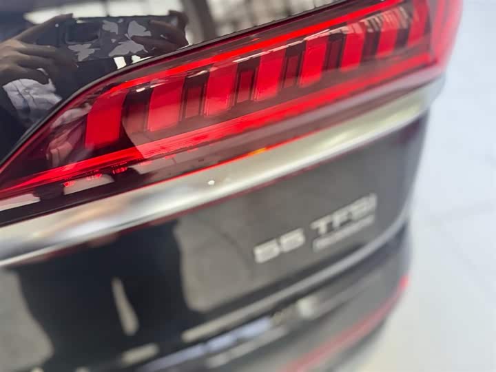 Audi Q7 2023 55 TFSI quattro S line Sport — фото 13