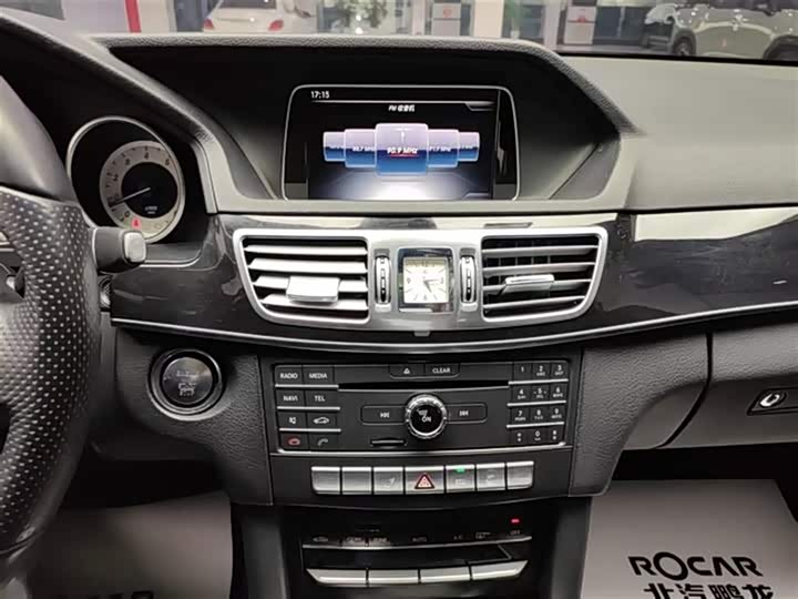 Mercedes-Benz E-Class рестайлинг E 200 L — фото 20