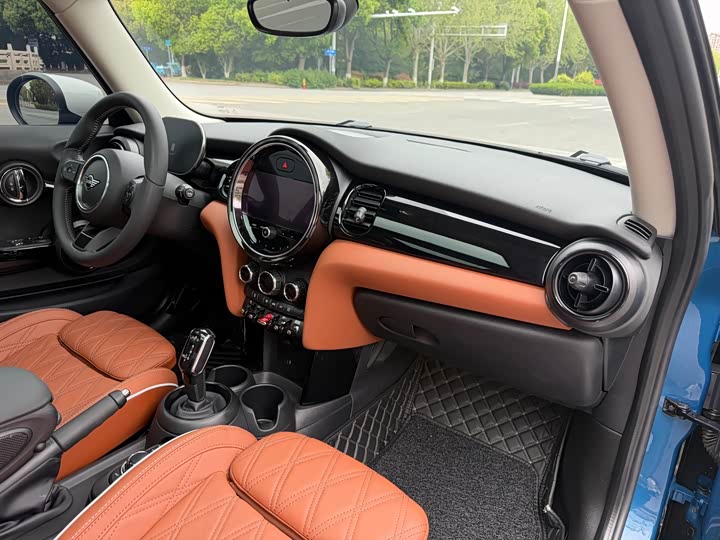 MINI Hatch — фото 14