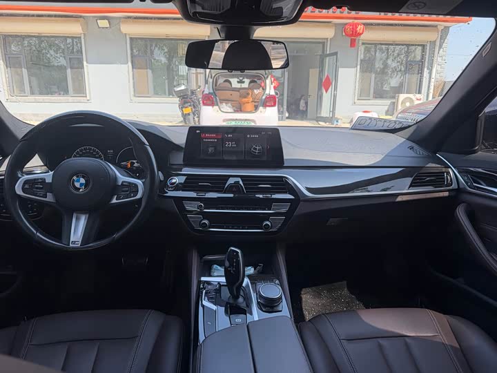 BMW 5 Series 525Li M спортпакет — фото 6