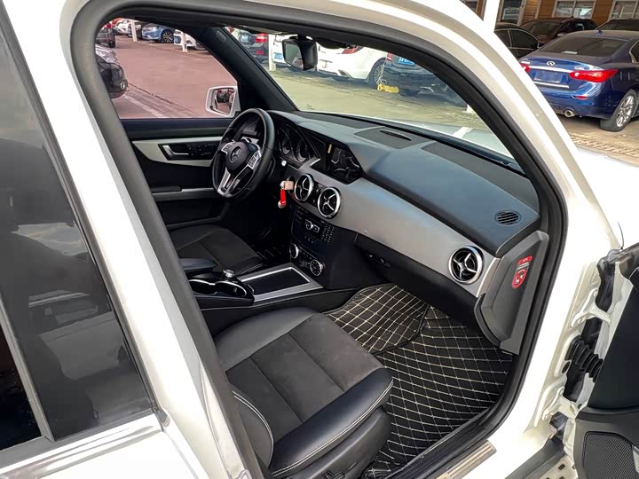 Mercedes-Benz GLK-Class 2015 GLK 260 4 MATIC — фото 17