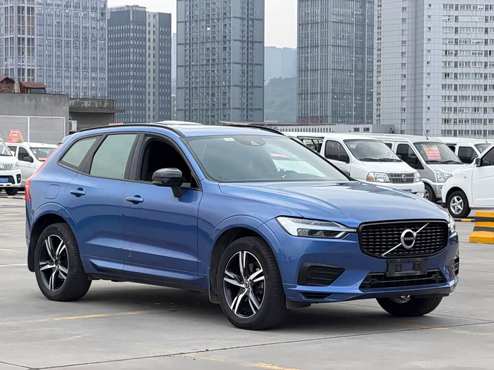 Volvo XC60 2021 T 5 4 WD — фото 4