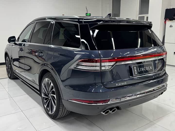 Lincoln Aviator — фото 6