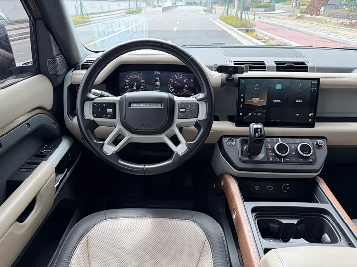 Land Rover Defender — фото 6