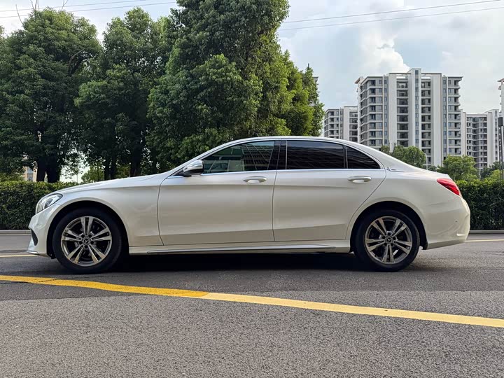 Mercedes-Benz C-Class C 200 L спорт — фото 9