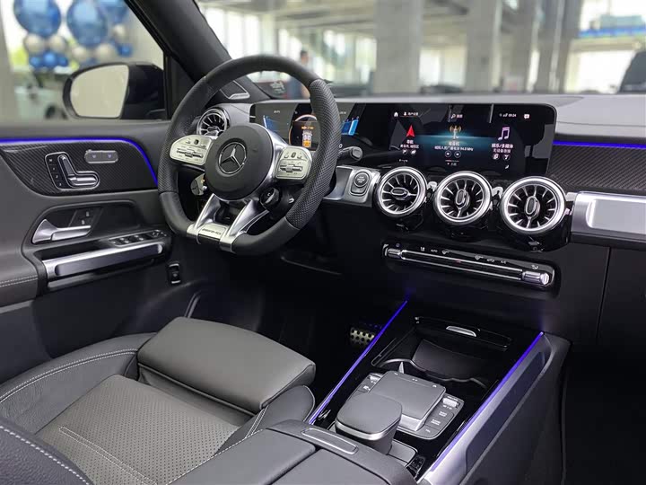 Mercedes-Benz GLB 2022 AMG GLB 35 4 MATIC — фото 13