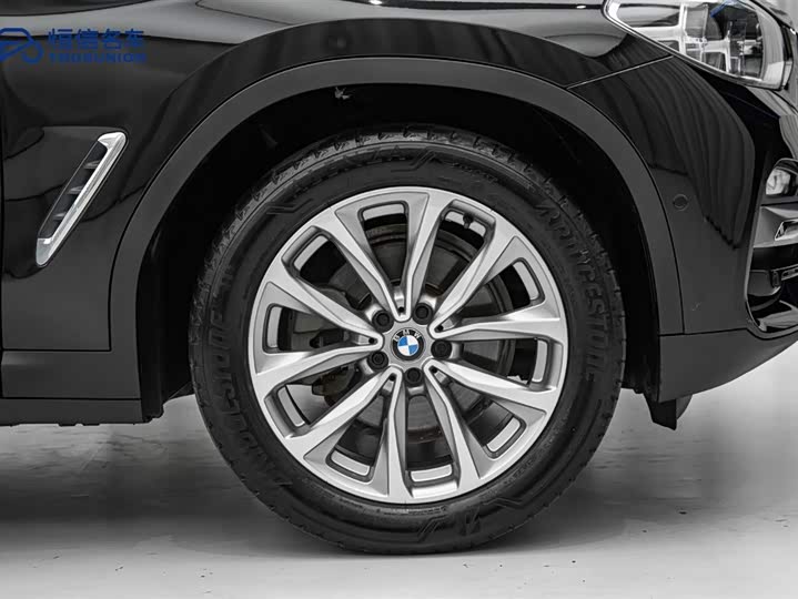 BMW X3 2018 x Drive 25i VI — фото 11