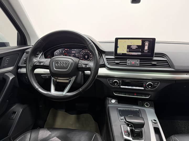 Audi Q5L 2018 40 TFSI VI — фото 11