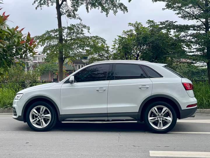 Audi Q3 2018 30 TFSI — фото 9