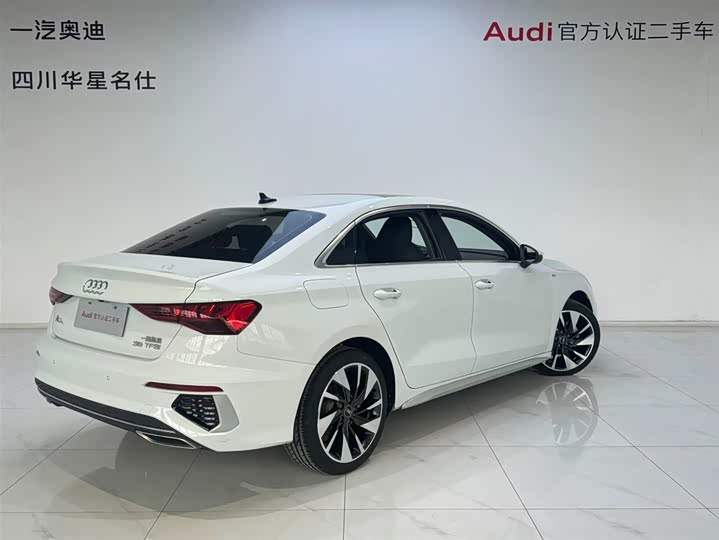 Audi A3 2024 A 3 L Limousine 35 TFSI Sport — фото 4