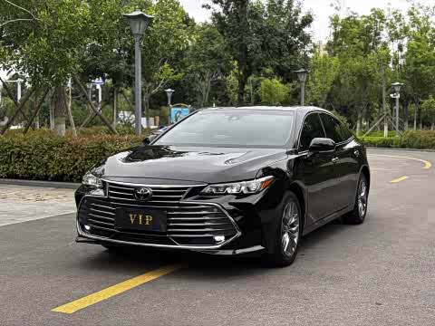 Toyota Avalon — фото 10