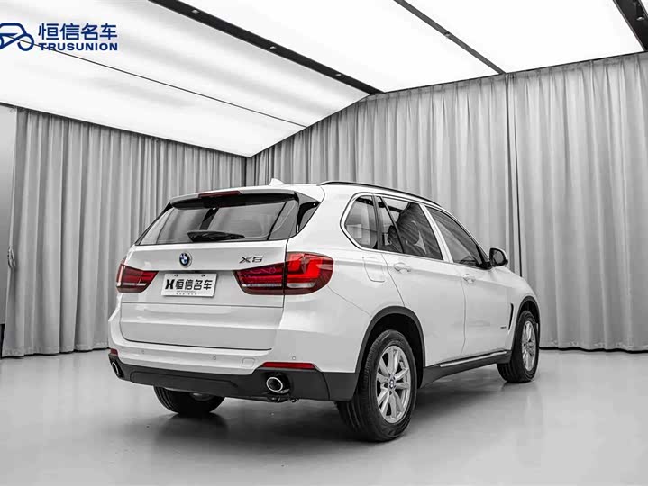 BMW X5 2015 x Drive 28i — фото 5