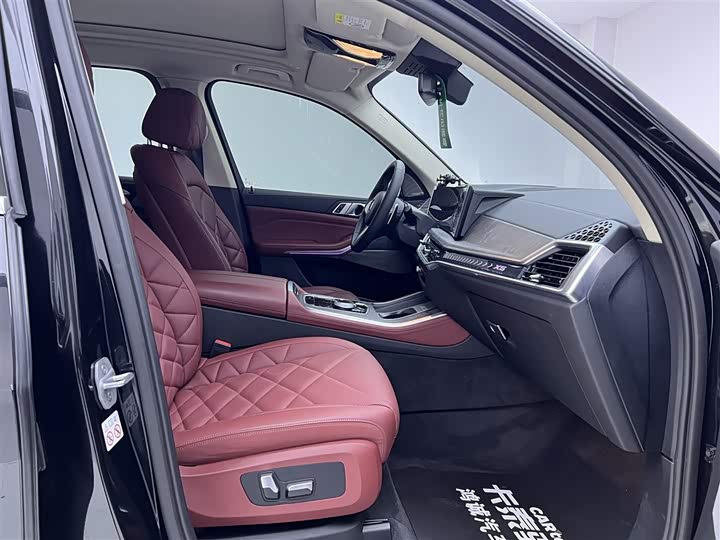 BMW X5 2023 x Drive 30 Li M — фото 19