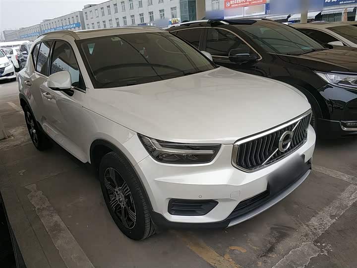 Volvo XC40 2020 T 3 — фото 22