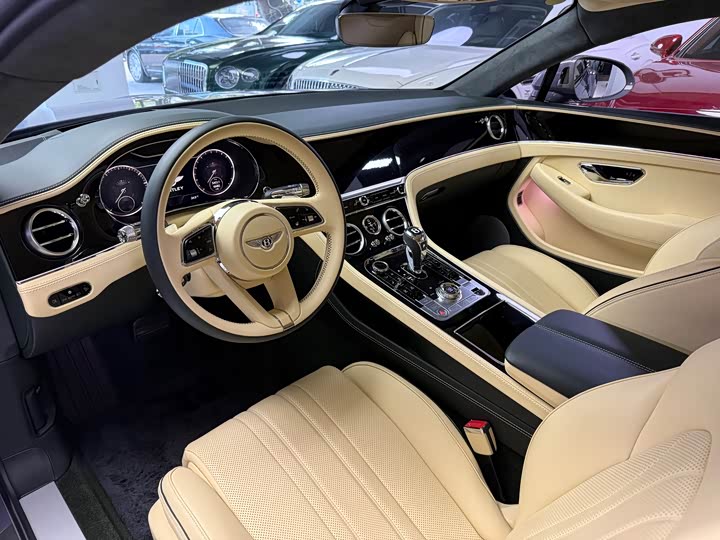 Bentley Continental GT — фото 12