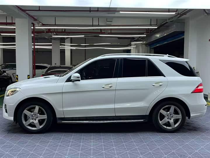 Mercedes-Benz M-Class 2014 ML 400 4 MATICLuxury — фото 3