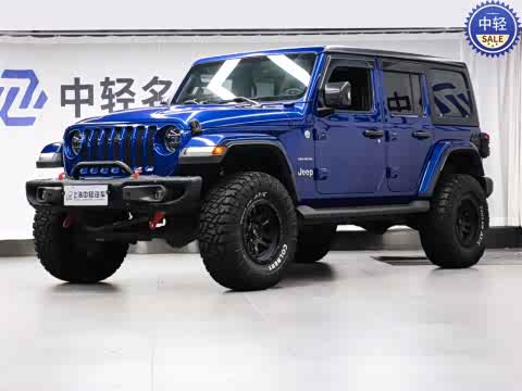 Jeep Wrangler — фото 30