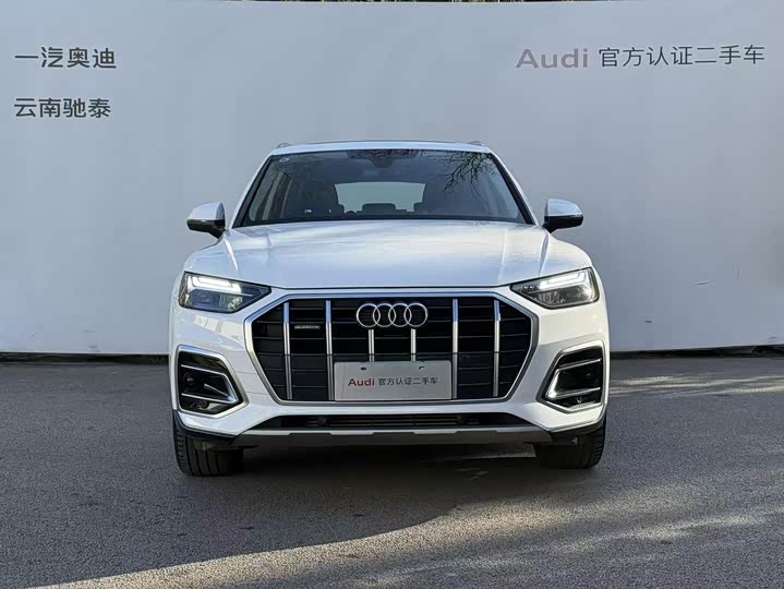 Audi Q5L 2022 40 T — фото 6