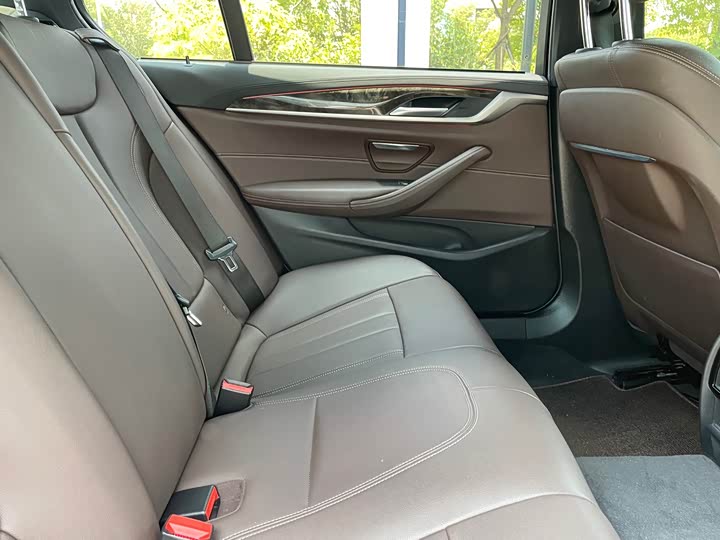 BMW 5 Series 525Li M спортпакет — фото 13