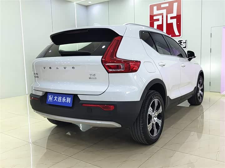 Volvo XC40 2021 T 3 — фото 6
