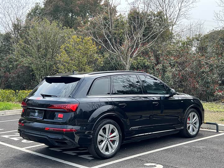 Audi Q7 2020 55 TFSI quattro S line Sport — фото 14