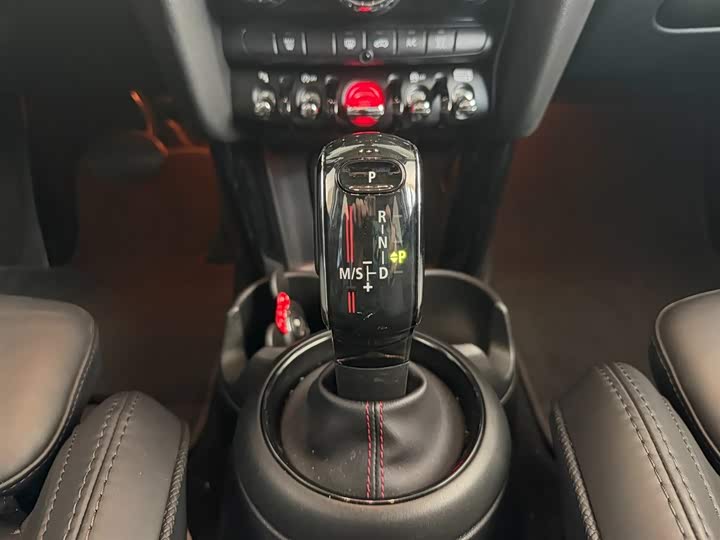 MINI Hatch — фото 11