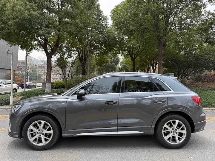 Audi Q3 2019 35 TFSI — фото 3
