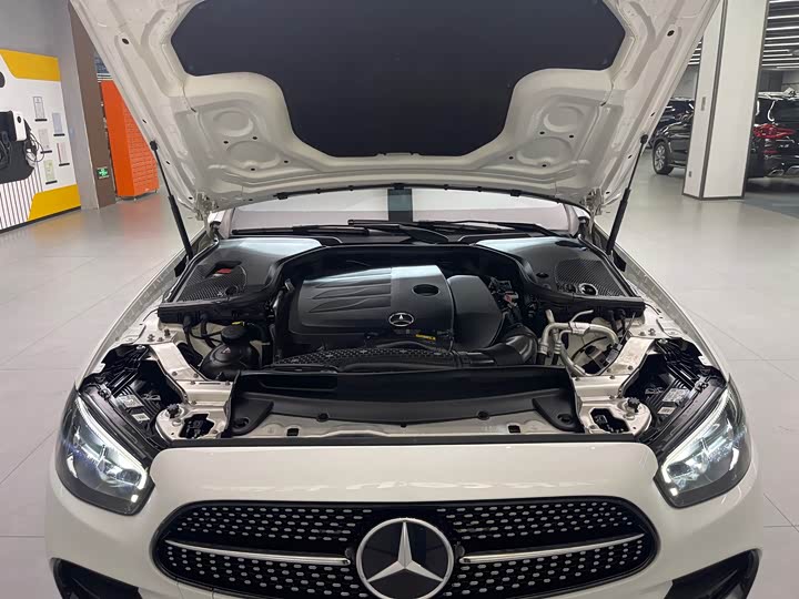Mercedes-Benz E-Class 2022 E 260 L Sport — фото 27