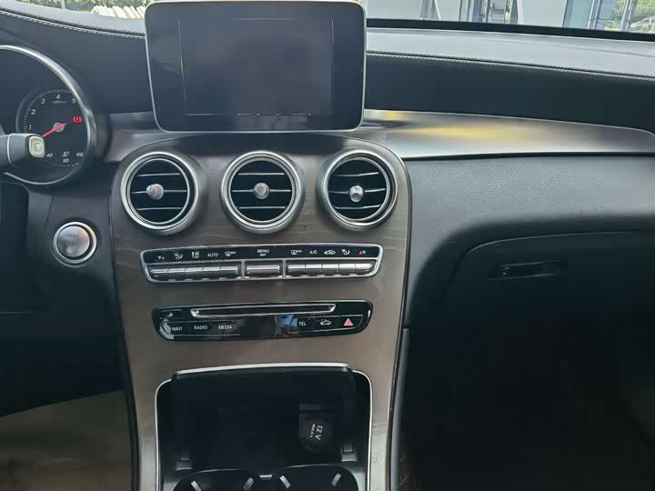 Mercedes-Benz GLC 2019 GLC 300 L 4 MATIC — фото 13