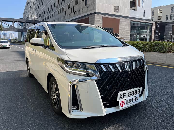 Toyota Alphard — фото 3