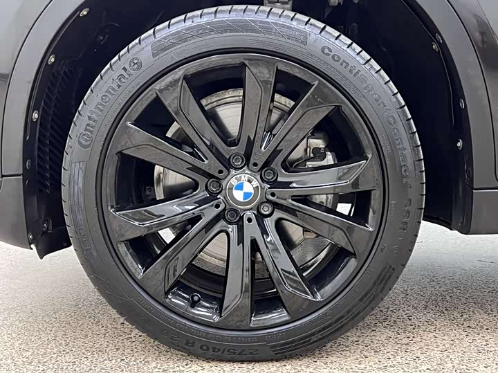 BMW X6 2018 x Drive 35i Leading — фото 35