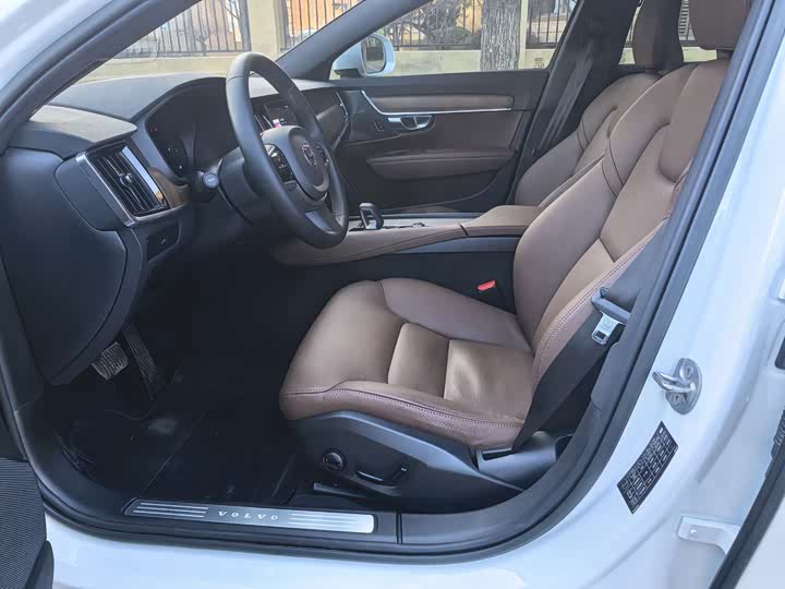 Volvo V90 2023 Cross Country B 5 AWD — фото 10