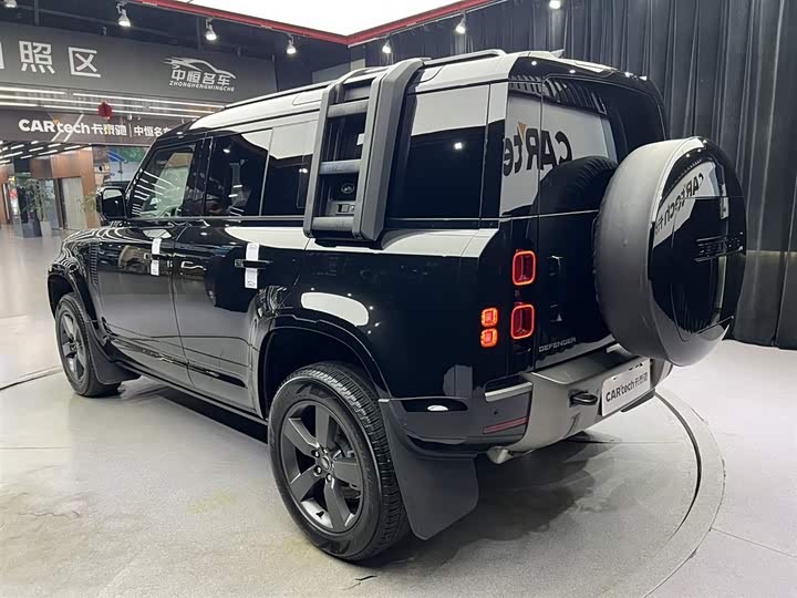 Land Rover Defender — фото 7
