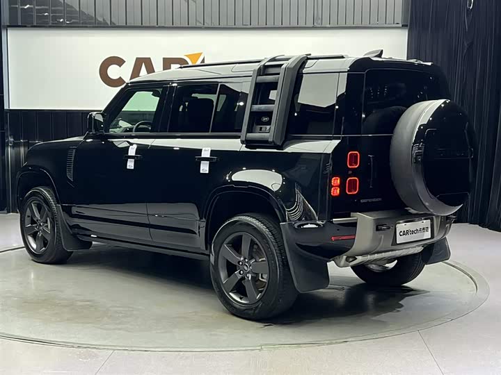 Land Rover Defender — фото 12